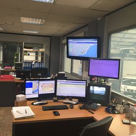 Grúas Castelldefels oficinas